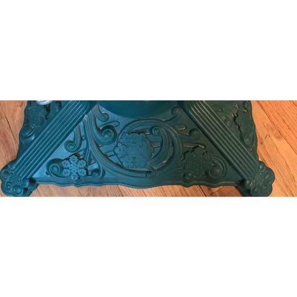 VTG Ornate Green Faux Cast Iron Plastic Christmas Tree Stand Holder Holly - Picture 2 of 4
